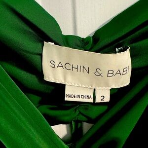 Sachin & Babi green silk midi dress.  Perfect for holiday parties!